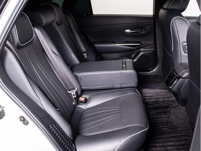 クラウンハイブリッド RSアドバンス (サンルーフ)(モデリスタフルエアロ&マフラー)(黒本革シート)(パノラミックビューモニター)(セーフティパッケージプラス)衝突軽減ブレーキ 踏み間違い防止機能 車線逸脱抑制LTA シーケンシャル(37枚目)