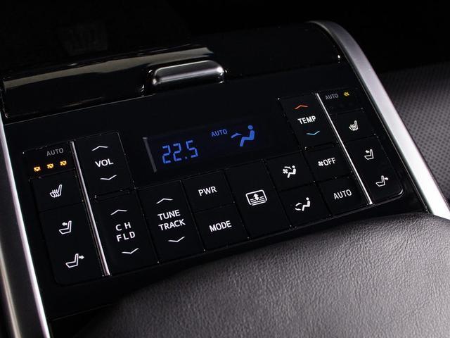 クラウンハイブリッド Ｇ－エグゼクティブ　後期／黒革／プレミアムサウンド／３６０度カメラ／ＨＵＤ／ＢＳＭ／パノラミックビューモニター／後席ＶＩＰ／シートエアコン／シートヒーター／パーキングアシスト／車線逸脱防止／衝突軽減ブレーキ（37枚目）