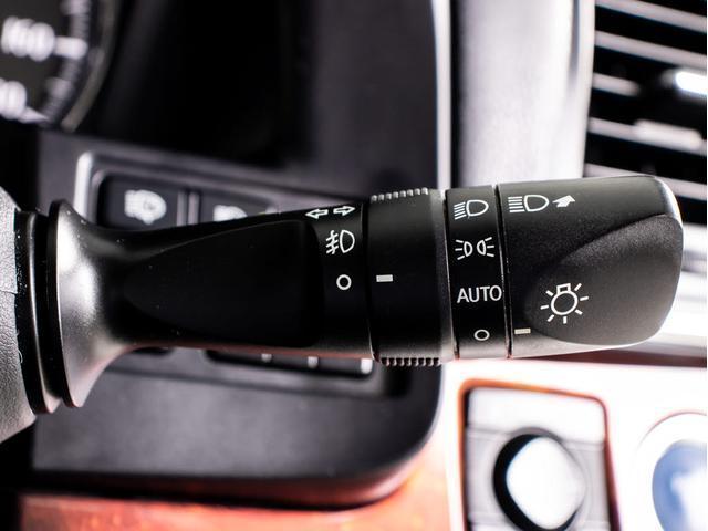 クラウンマジェスタ Fバージョン 後期型(禁煙車)(サンルーフ)(モデリスタ)(黒本革シート)(フルエアロ)(オプション18インチアルミ)(トヨタセーフティセンス)衝突軽減ブレーキ 踏み間違い防止機能 車線逸脱抑制LDA BSM(23枚目)