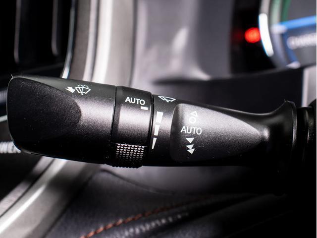 クラウンマジェスタ Fバージョン 後期型(禁煙車)(サンルーフ)(モデリスタ)(黒本革シート)(フルエアロ)(オプション18インチアルミ)(トヨタセーフティセンス)衝突軽減ブレーキ 踏み間違い防止機能 車線逸脱抑制LDA BSM(24枚目)