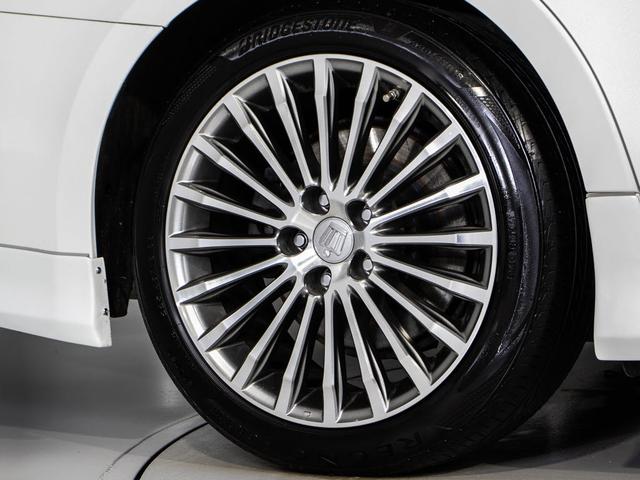 クラウンマジェスタ Ｆバージョン　Ｊ－フロンティア　後期型（禁煙車）（特別仕様車）（オプション１８インチアルミ）（専用コンビレザーシート）（フルエアロ）トヨタセーフティセンス　衝突軽減ブレーキ　踏み間違い防止機能　レーダークルーズ　車線逸脱抑制ＬＤＡ（6枚目）