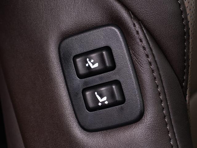 クラウンマジェスタ Ｆバージョン　Ｊ－フロンティア　後期型（禁煙車）（特別仕様車）（オプション１８インチアルミ）（専用コンビレザーシート）（フルエアロ）トヨタセーフティセンス　衝突軽減ブレーキ　踏み間違い防止機能　レーダークルーズ　車線逸脱抑制ＬＤＡ（39枚目）