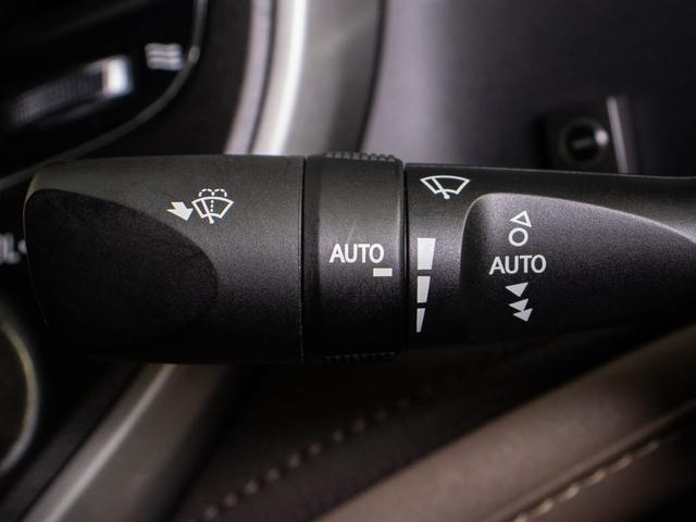 クラウンマジェスタ Ｆバージョン　Ｊ－フロンティア　後期型（禁煙車）（特別仕様車）（オプション１８インチアルミ）（専用コンビレザーシート）（フルエアロ）トヨタセーフティセンス　衝突軽減ブレーキ　踏み間違い防止機能　レーダークルーズ　車線逸脱抑制ＬＤＡ（52枚目）