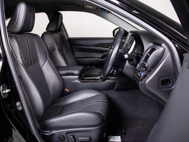 クラウンハイブリッド アスリートG 後期型(禁煙車)(黒本革シート)(パノラミックビューモニター)(20インチアルミ)(フルエアロ)(衝突軽減ブレーキ)(踏み間違い防止機能)レーダークルーズ アダプティブハイビーム Bluetooth(37枚目)