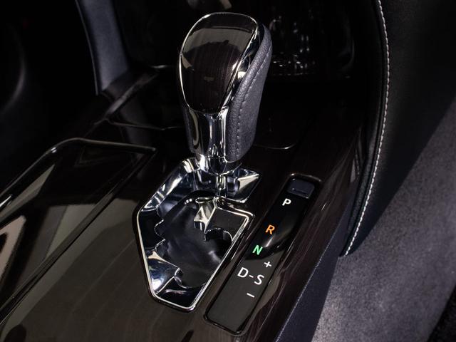 クラウンハイブリッド アスリートG 後期型(禁煙車)(黒本革シート)(パノラミックビューモニター)(20インチアルミ)(フルエアロ)(衝突軽減ブレーキ)(踏み間違い防止機能)レーダークルーズ アダプティブハイビーム Bluetooth(48枚目)