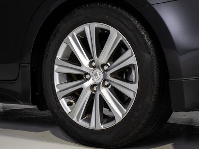 クラウンハイブリッド アスリートS 後期型(ワンオーナー)(黒本革シート)(フルエアロ)(セーフティセンス)衝突軽減ブレーキ 踏み間違い防止機能 車線逸脱抑制LDA オートマチックハイビーム Bluetooth対応 パーキングアシスト(27枚目)