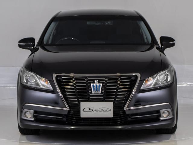 クラウンハイブリッド ロイヤルサルーン ブラックスタイル (特別仕様車)(純正17インチアルミホイール)(リヤコンフォートパッケージ)専用インテリア&エクステリア Bluetooth対応 レギュラーガソリン仕様 シートヒーター HDDマルチ バックカメラ(10枚目)