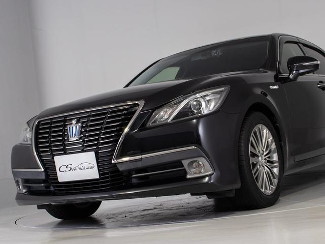 クラウンハイブリッド ロイヤルサルーン ブラックスタイル (特別仕様車)(純正17インチアルミホイール)(リヤコンフォートパッケージ)専用インテリア&エクステリア Bluetooth対応 レギュラーガソリン仕様 シートヒーター HDDマルチ バックカメラ(17枚目)