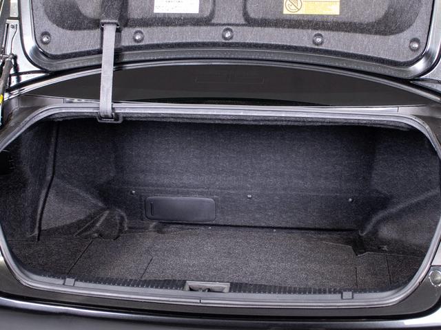 クラウンハイブリッド ロイヤルサルーン ブラックスタイル (特別仕様車)(純正17インチアルミホイール)(リヤコンフォートパッケージ)専用インテリア&エクステリア Bluetooth対応 レギュラーガソリン仕様 シートヒーター HDDマルチ バックカメラ(28枚目)