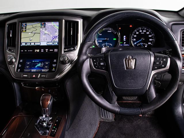 クラウンハイブリッド ロイヤルサルーン ブラックスタイル (特別仕様車)(純正17インチアルミホイール)(リヤコンフォートパッケージ)専用インテリア&エクステリア Bluetooth対応 レギュラーガソリン仕様 シートヒーター HDDマルチ バックカメラ(30枚目)