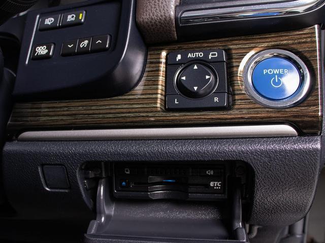 クラウンマジェスタ Fバージョン J-フロンティア 後期型(特別仕様車)(専用コンビレザーシート)(フルエアロ)(セーフティセンス)(衝突軽減ブレーキ)(踏み間違い防止機能)(車線逸脱抑制LDA) BSM レーダークルーズ イージークローザー(37枚目)