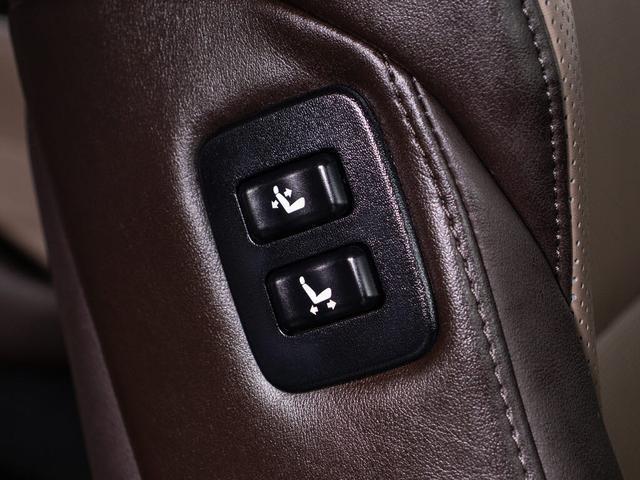 クラウンマジェスタ Fバージョン J-フロンティア 後期型(特別仕様車)(専用コンビレザーシート)(フルエアロ)(セーフティセンス)(衝突軽減ブレーキ)(踏み間違い防止機能)(車線逸脱抑制LDA) BSM レーダークルーズ イージークローザー(42枚目)