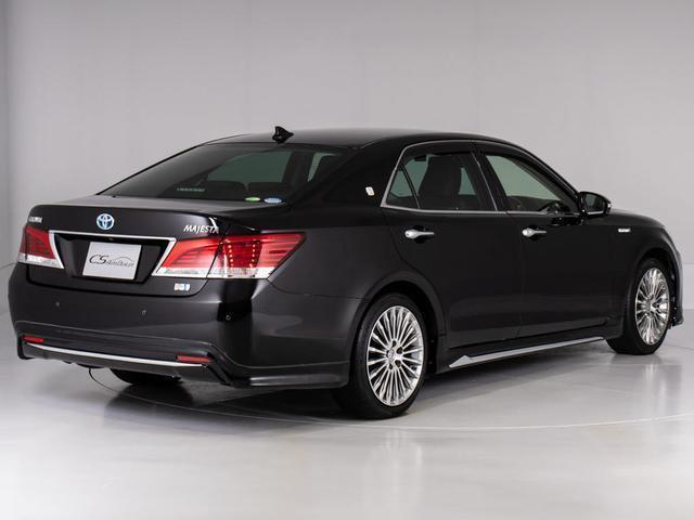 クラウンマジェスタ Fバージョン (禁煙車)(オプション18インチアルミ)(黒本革シート)(フルエアロ)衝突軽減ブレーキ 踏み間違い防止機能 BSM レーダークルーズ アダプティブハイビーム 点検整備記録簿5枚 Bluetooth対応(17枚目)