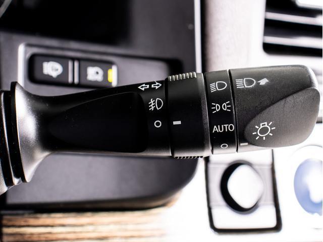 クラウンマジェスタ Fバージョン J-フロンティア 後期型(禁煙車)(プレミアムサウンド)(専用コンビレザーシート)(オプション18インチアルミ)(フルエアロ)(セーフティセンス)衝突軽減ブレーキ 踏み間違い防止 車線逸脱抑制LDA レーダークルーズ(46枚目)