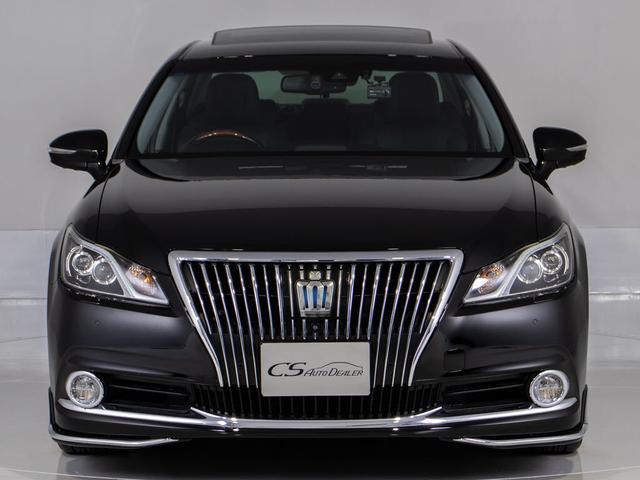 クラウンマジェスタ Fバージョン 後期/サンルーフ/プレミアムサウンド/黒革/パノラミックビューモニター/ブラインドスポットモニター/トヨタセーフティセンス/クリアランスソナー/プリクラッシュセーフティ/フルエアロ/オプション18AW(13枚目)