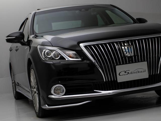 クラウンマジェスタ Fバージョン 後期/サンルーフ/プレミアムサウンド/黒革/パノラミックビューモニター/ブラインドスポットモニター/トヨタセーフティセンス/クリアランスソナー/プリクラッシュセーフティ/フルエアロ/オプション18AW(24枚目)