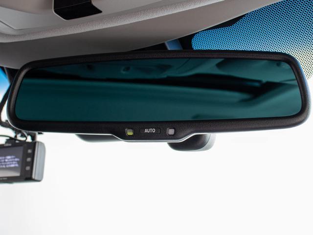 クラウンマジェスタ Fバージョン 後期/サンルーフ/プレミアムサウンド/黒革/パノラミックビューモニター/ブラインドスポットモニター/トヨタセーフティセンス/クリアランスソナー/プリクラッシュセーフティ/フルエアロ/オプション18AW(43枚目)