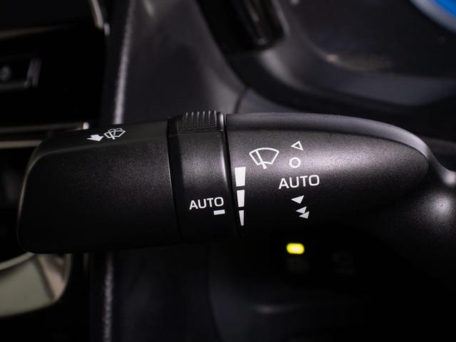 クラウンハイブリッド ＲＳアドバンス　後期型（モデリスタエアロ）（黒本革シート）（社外１９インチアルミ）（パノラミックビューモニター）（セーフティパッケージプラス）デジタルインナーミラー　車線逸脱抑制ＬＴＡ　衝突軽減ブレーキ　記録簿５枚（39枚目）