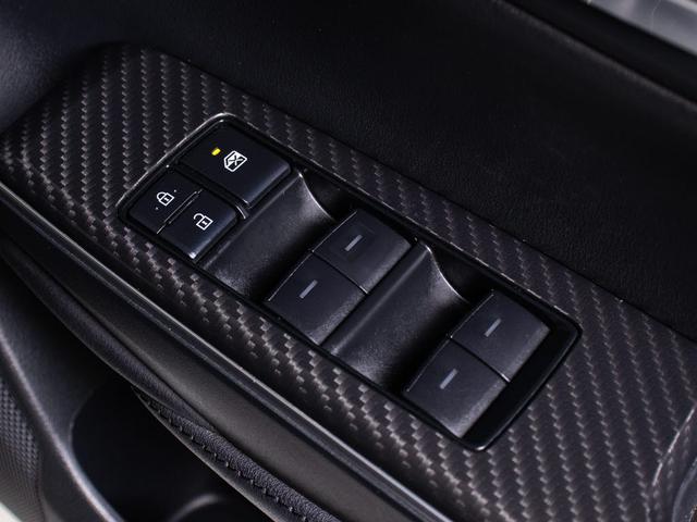 クラウンハイブリッド ＲＳアドバンス　後期型（モデリスタエアロ）（黒本革シート）（社外１９インチアルミ）（パノラミックビューモニター）（セーフティパッケージプラス）デジタルインナーミラー　車線逸脱抑制ＬＴＡ　衝突軽減ブレーキ　記録簿５枚（44枚目）