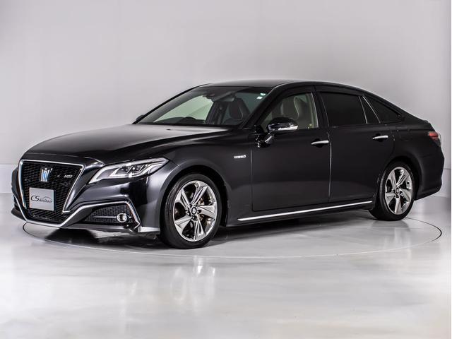 クラウンハイブリッド ＲＳアドバンス　（黒本革シート）（トヨタセーフティパッケージ）シーケンシャルウィンカー　衝突軽減ブレーキ　踏み間違い防止機能　レーダークルーズ　車線逸脱抑制ＬＴＡ　ヘッドアップディスプレイ　４本出しマフラー　ＳＤナビ（14枚目）