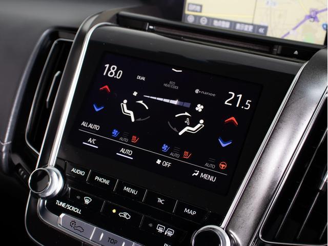 クラウンハイブリッド ＲＳアドバンス　（黒本革シート）（トヨタセーフティパッケージ）シーケンシャルウィンカー　衝突軽減ブレーキ　踏み間違い防止機能　レーダークルーズ　車線逸脱抑制ＬＴＡ　ヘッドアップディスプレイ　４本出しマフラー　ＳＤナビ（36枚目）