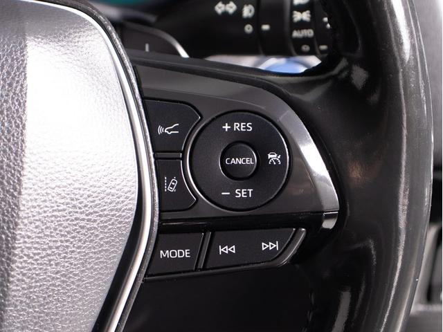 クラウンハイブリッド ＲＳアドバンス　（黒本革シート）（トヨタセーフティパッケージ）シーケンシャルウィンカー　衝突軽減ブレーキ　踏み間違い防止機能　レーダークルーズ　車線逸脱抑制ＬＴＡ　ヘッドアップディスプレイ　４本出しマフラー　ＳＤナビ（41枚目）