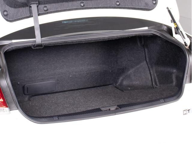 クラウンハイブリッド アスリートＳ　（黒本革シート）（フルエアロ）（２２０Ｇエグゼクティブ用１８インチアルミ）ＨＤＤナビ　シートヒーター　Ｂｌｕｅｔｏｏｔｈ対応　レギュラーガソリン仕様　バックカメラ　クルーズコントロール　エアシート（29枚目）