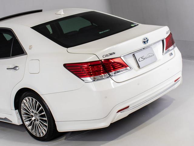 クラウンマジェスタ Fバージョン (禁煙車)(ワンオーナー)(サンルーフ)(黒本革シート)(オプション18インチアルミ)(パノラミックビューモニター)(点検記録簿15枚)衝突軽減ブレーキ 踏み間違い防止機能 BSM Bluetooth(27枚目)