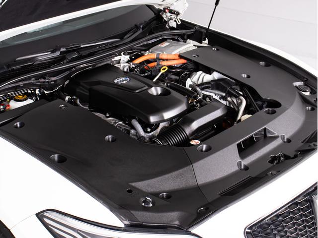 クラウンハイブリッド ＲＳアドバンス　（禁煙車）（サンルーフ）（黒本革シート）（モデリスタエアロ）（ＷＡＬＤ２０インチアルミ）シーケンシャルウィンカー　トヨタセーフティＰＫＧ＋　衝突軽減　踏み間違い防止機能　車線逸脱抑制ＬＴＡ　ＢＳＭ（28枚目）