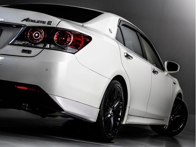 クラウンハイブリッド アスリートＳ　Ｊ－フロンティア　後期型（禁煙車）（純正１８インチアルミ）（専用ハーフレザー）（セーフティセンス）衝突軽減ブレーキ　踏み間違い防止機能　車線逸脱抑制ＬＤＡ　レーダークルーズ　オートマチックハイビーム　専用内外装（21枚目）