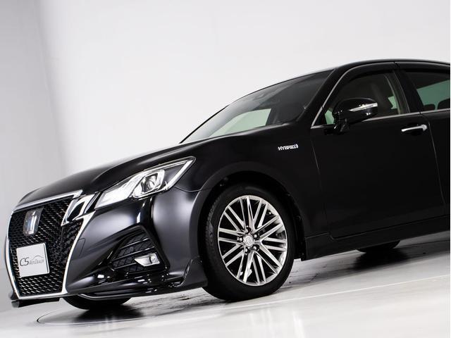 クラウンハイブリッド アスリートＳ　後期型（黒本革シート）（オプション１８インチアルミ）（フルエアロ）（トヨタセーフティセンス）衝突軽減ブレーキ　踏み間違い防止機能　車線逸脱抑制ＬＤＡ　レーダークルーズ　オートマチックハイビーム（20枚目）