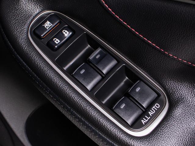 クラウンハイブリッド アスリートＳ　後期型（黒本革シート）（オプション１８インチアルミ）（フルエアロ）（トヨタセーフティセンス）衝突軽減ブレーキ　踏み間違い防止機能　車線逸脱抑制ＬＤＡ　レーダークルーズ　オートマチックハイビーム（46枚目）