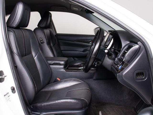 クラウンハイブリッド アスリートＳ　（黒本革シート）（オプション１８インチアルミ）（点検記録簿１４枚）エアシート　シートヒーター　ステアリングヒーター　Ｂｌｕｔｏｏｔｈ対応　レギュラーガソリン仕様　ＬＥＤライト　スパッタリングアルミ（29枚目）