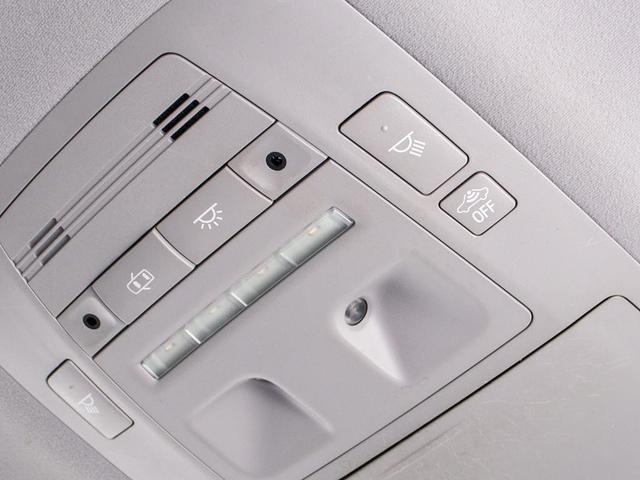 クラウンハイブリッド アスリートＳ　（黒本革シート）（オプション１８インチアルミ）（点検記録簿１４枚）エアシート　シートヒーター　ステアリングヒーター　Ｂｌｕｔｏｏｔｈ対応　レギュラーガソリン仕様　ＬＥＤライト　スパッタリングアルミ（44枚目）