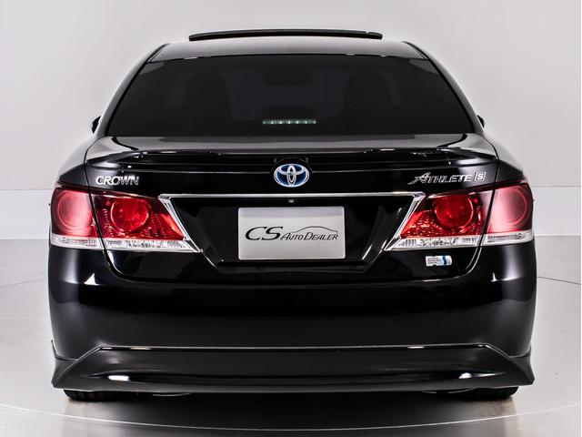 クラウンハイブリッド アスリートＳ　（サンルーフ）（黒本革シート）（ＲＡＹＳ２０インチアルミ）（フルエアロ）シート＆ステアリングヒーター　Ｂｌｕｔｏｏｔｈ対応　レギュラーガソリン仕様　ＨＤＤマルチナビ　カラーバックカメラ　パワーシート（7枚目）