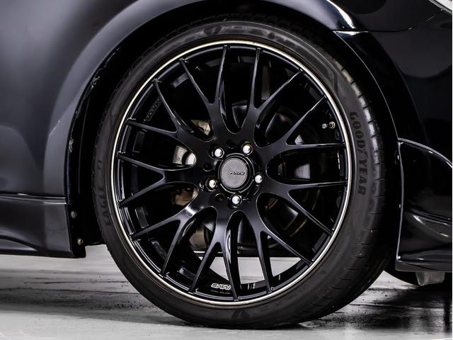 クラウンハイブリッド アスリートＳ　（サンルーフ）（黒本革シート）（ＲＡＹＳ２０インチアルミ）（フルエアロ）シート＆ステアリングヒーター　Ｂｌｕｔｏｏｔｈ対応　レギュラーガソリン仕様　ＨＤＤマルチナビ　カラーバックカメラ　パワーシート（13枚目）