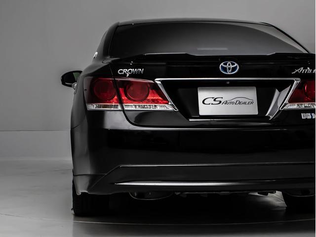 クラウンハイブリッド アスリートＳ　（サンルーフ）（黒本革シート）（ＲＡＹＳ２０インチアルミ）（フルエアロ）シート＆ステアリングヒーター　Ｂｌｕｔｏｏｔｈ対応　レギュラーガソリン仕様　ＨＤＤマルチナビ　カラーバックカメラ　パワーシート（19枚目）