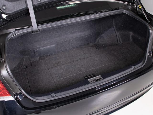 クラウンハイブリッド アスリートＳ　（サンルーフ）（黒本革シート）（ＲＡＹＳ２０インチアルミ）（フルエアロ）シート＆ステアリングヒーター　Ｂｌｕｔｏｏｔｈ対応　レギュラーガソリン仕様　ＨＤＤマルチナビ　カラーバックカメラ　パワーシート（23枚目）