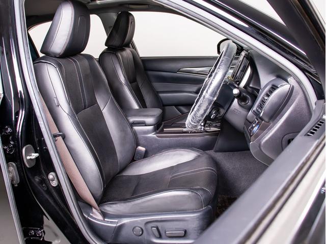 クラウンハイブリッド アスリートＳ　（サンルーフ）（黒本革シート）（ＲＡＹＳ２０インチアルミ）（フルエアロ）シート＆ステアリングヒーター　Ｂｌｕｔｏｏｔｈ対応　レギュラーガソリン仕様　ＨＤＤマルチナビ　カラーバックカメラ　パワーシート（26枚目）