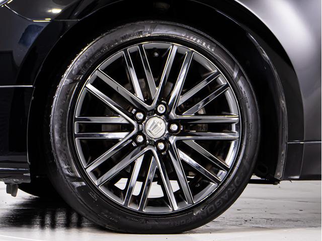 クラウンハイブリッド アスリートＳ　Ｊ－フロンティアリミテッド　後期型（特別仕様車）（サンルーフ）（黒本革シート）（オプション１８インチアルミ）（トヨタセーフティセンス）衝突軽減ブレーキ　踏み間違い防止機能　レーダークルーズ　車線逸脱抑制ＬＤＡ　エアシート（7枚目）