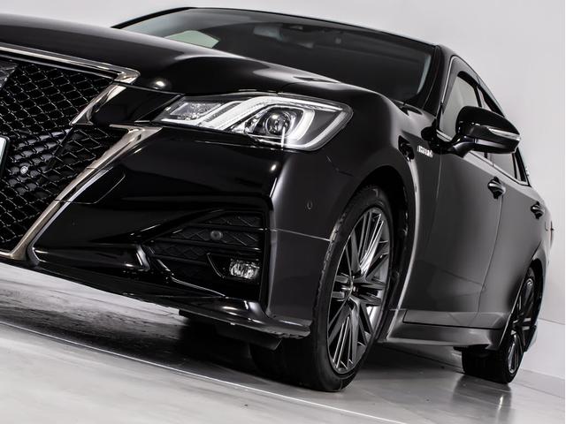 クラウンハイブリッド アスリートＳ　Ｊ－フロンティアリミテッド　後期型（特別仕様車）（サンルーフ）（黒本革シート）（オプション１８インチアルミ）（トヨタセーフティセンス）衝突軽減ブレーキ　踏み間違い防止機能　レーダークルーズ　車線逸脱抑制ＬＤＡ　エアシート（20枚目）