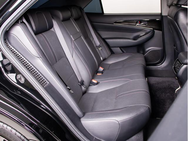 クラウンハイブリッド アスリートＳ　Ｊ－フロンティアリミテッド　後期型（特別仕様車）（サンルーフ）（黒本革シート）（オプション１８インチアルミ）（トヨタセーフティセンス）衝突軽減ブレーキ　踏み間違い防止機能　レーダークルーズ　車線逸脱抑制ＬＤＡ　エアシート（36枚目）