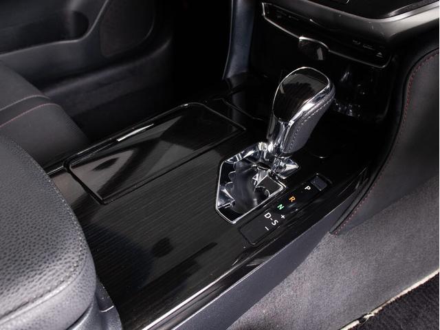 クラウンハイブリッド アスリートＳ　Ｊ－フロンティアリミテッド　後期型（特別仕様車）（サンルーフ）（黒本革シート）（オプション１８インチアルミ）（トヨタセーフティセンス）衝突軽減ブレーキ　踏み間違い防止機能　レーダークルーズ　車線逸脱抑制ＬＤＡ　エアシート（40枚目）