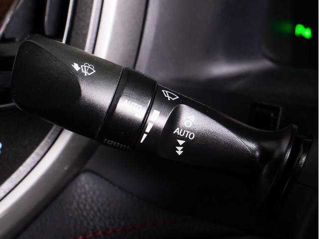 クラウンハイブリッド アスリートＳ　Ｊ－フロンティアリミテッド　後期型（特別仕様車）（サンルーフ）（黒本革シート）（オプション１８インチアルミ）（トヨタセーフティセンス）衝突軽減ブレーキ　踏み間違い防止機能　レーダークルーズ　車線逸脱抑制ＬＤＡ　エアシート（47枚目）