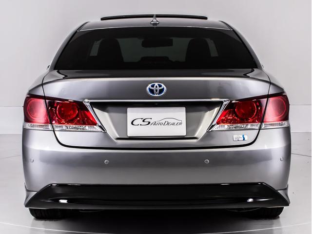 クラウンハイブリッド アスリートＳ　オートサロン出展モデル「プレシャスメタルカスタム」（禁煙車）（サンルーフ）（プレミアムサウンド）パノラミックビュー（黒本革シート）（衝突軽減ブレーキ）（踏み間違い防止機能）車高調（２０インチアルミ）（11枚目）