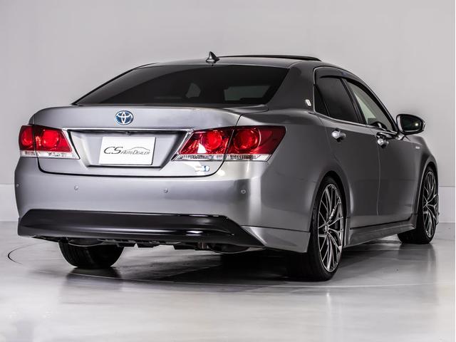 クラウンハイブリッド アスリートＳ　オートサロン出展モデル「プレシャスメタルカスタム」（禁煙車）（サンルーフ）（プレミアムサウンド）パノラミックビュー（黒本革シート）（衝突軽減ブレーキ）（踏み間違い防止機能）車高調（２０インチアルミ）（14枚目）