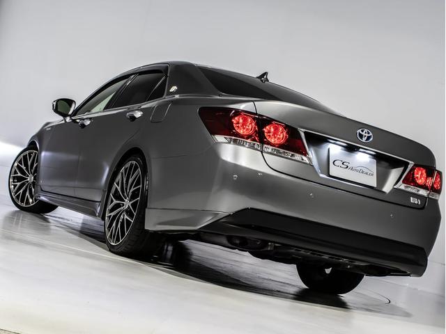 クラウンハイブリッド アスリートＳ　オートサロン出展モデル「プレシャスメタルカスタム」（禁煙車）（サンルーフ）（プレミアムサウンド）パノラミックビュー（黒本革シート）（衝突軽減ブレーキ）（踏み間違い防止機能）車高調（２０インチアルミ）（19枚目）