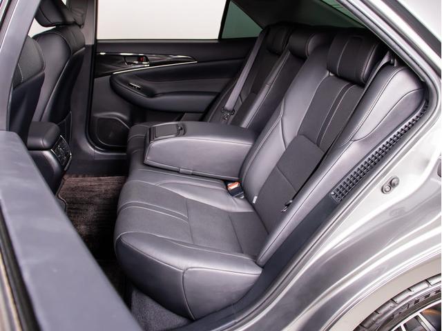 クラウンハイブリッド アスリートＳ　オートサロン出展モデル「プレシャスメタルカスタム」（禁煙車）（サンルーフ）（プレミアムサウンド）パノラミックビュー（黒本革シート）（衝突軽減ブレーキ）（踏み間違い防止機能）車高調（２０インチアルミ）（32枚目）