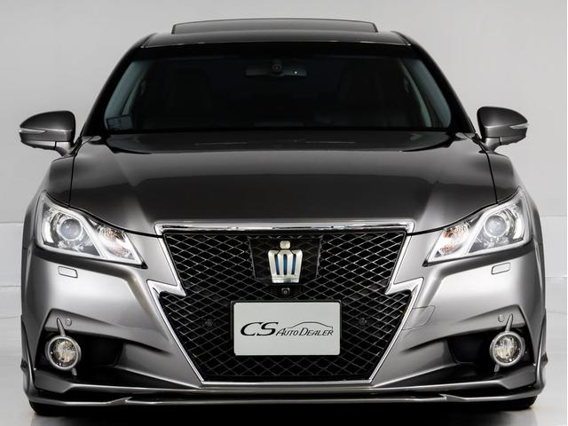 クラウンハイブリッド アスリートＧ　「マンガンラスターカスタム」（サンルーフ）（禁煙車）（ワンオーナー）（黒本革シート）（オプション１８インチアルミ）（パノラミックビューモニター）（フルエアロ）衝突軽減ブレーキ　踏み間違い防止機能（11枚目）