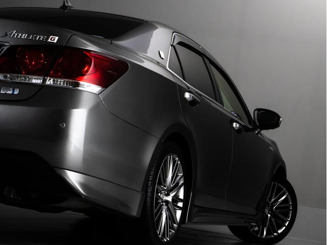 クラウンハイブリッド アスリートＧ　「マンガンラスターカスタム」（サンルーフ）（禁煙車）（ワンオーナー）（黒本革シート）（オプション１８インチアルミ）（パノラミックビューモニター）（フルエアロ）衝突軽減ブレーキ　踏み間違い防止機能（23枚目）